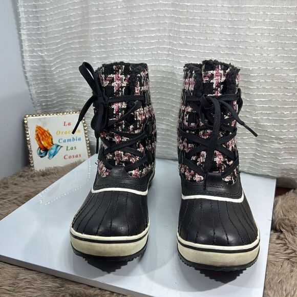 (C) SOREL Tivoli Tweed Winter Snow Boots in Pink and Black Women's size 9 - Picture 2 of 10
